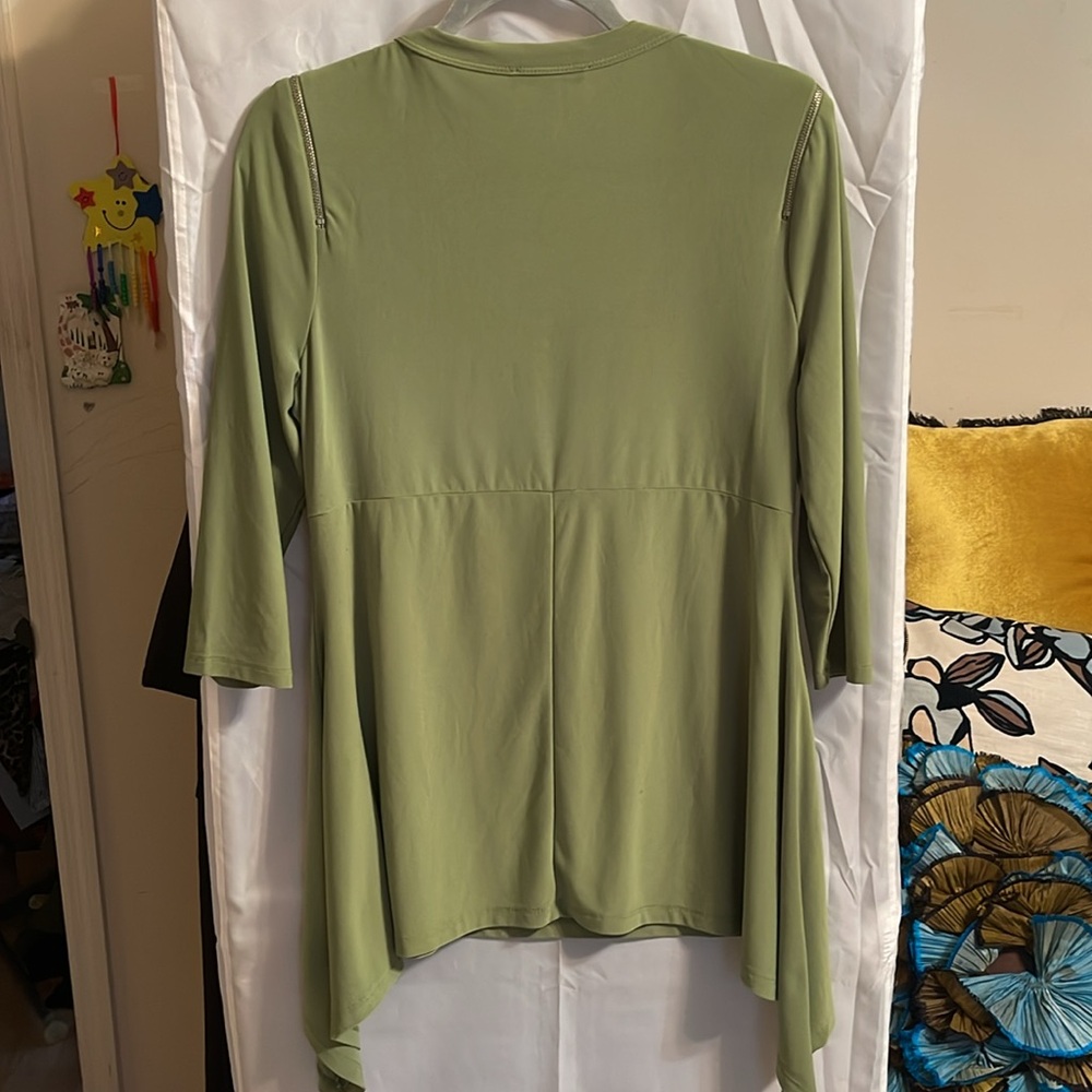 Contemporary tunic - Picture 5 of 6